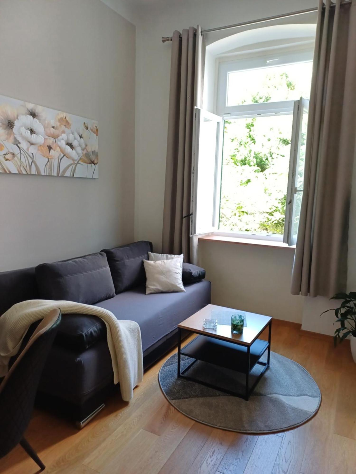 Apartment Zdenka - 100 M From The Beach Опатія Екстер'єр фото