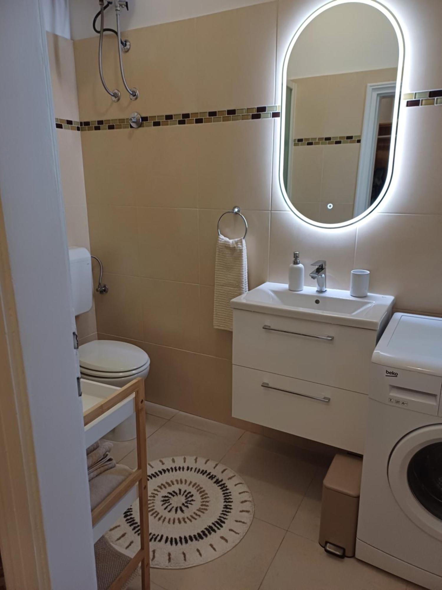 Apartment Zdenka - 100 M From The Beach Опатія Екстер'єр фото