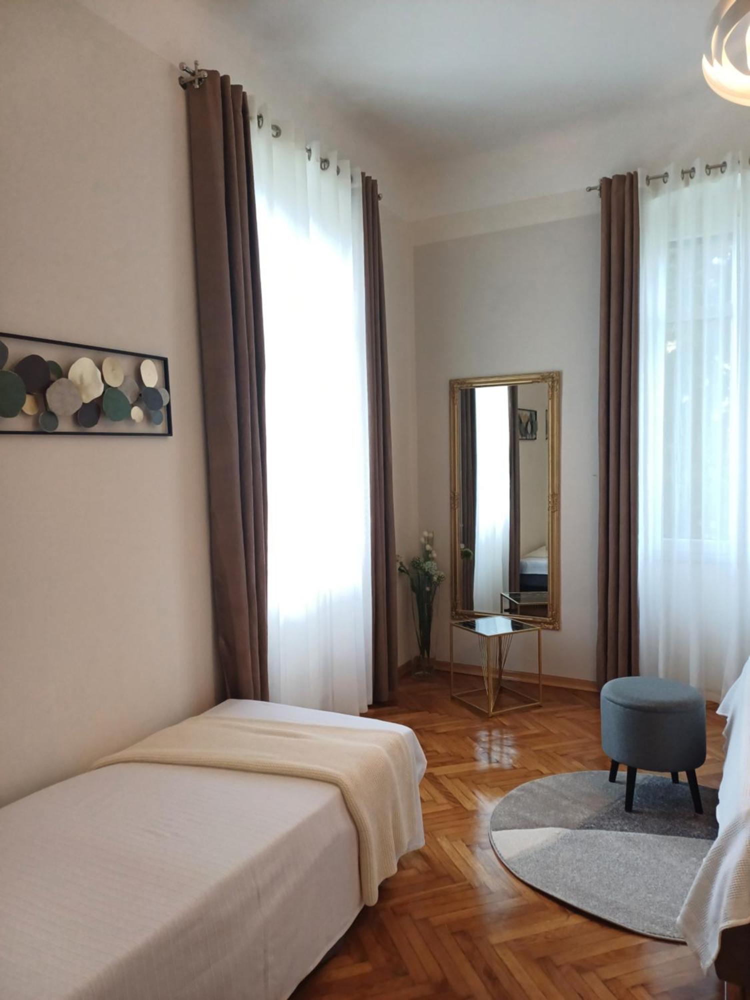 Apartment Zdenka - 100 M From The Beach Опатія Екстер'єр фото